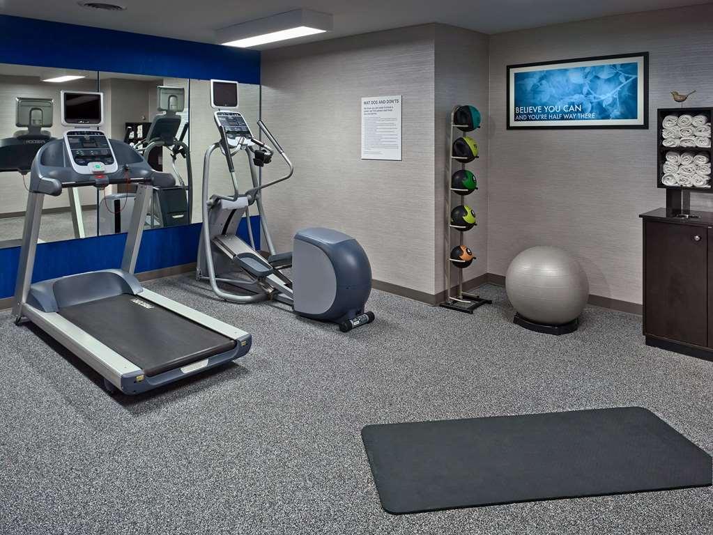 Sonesta Hotel Bucaramanga Floridablanca Fasiliteter bilde A typical gym